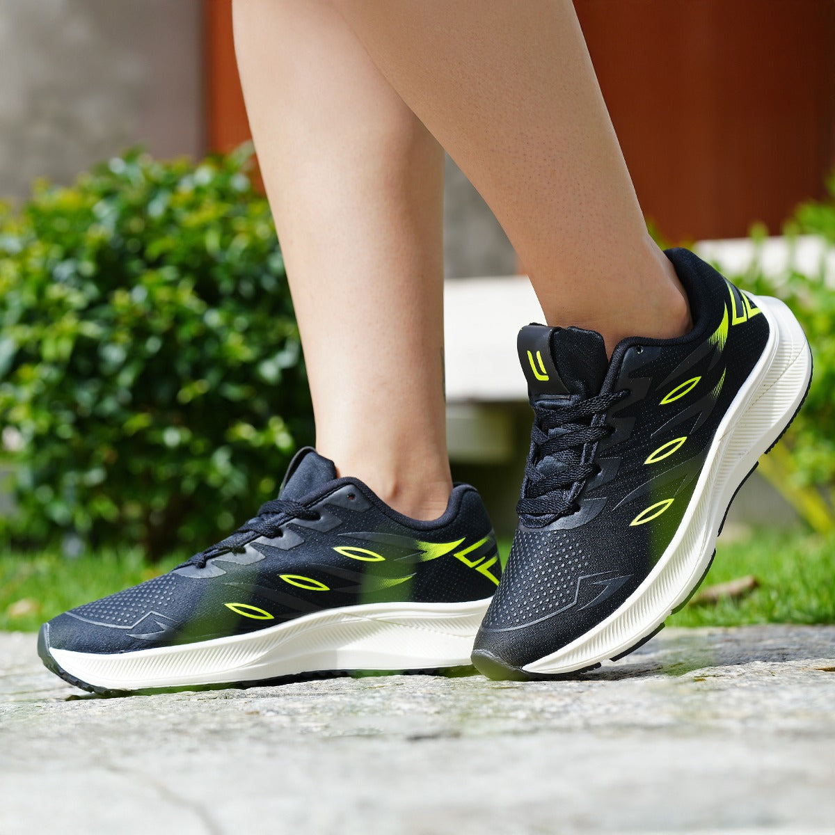 Tênis Feminino Running Pro – Ultra Conforto & Performance Preto/Verde